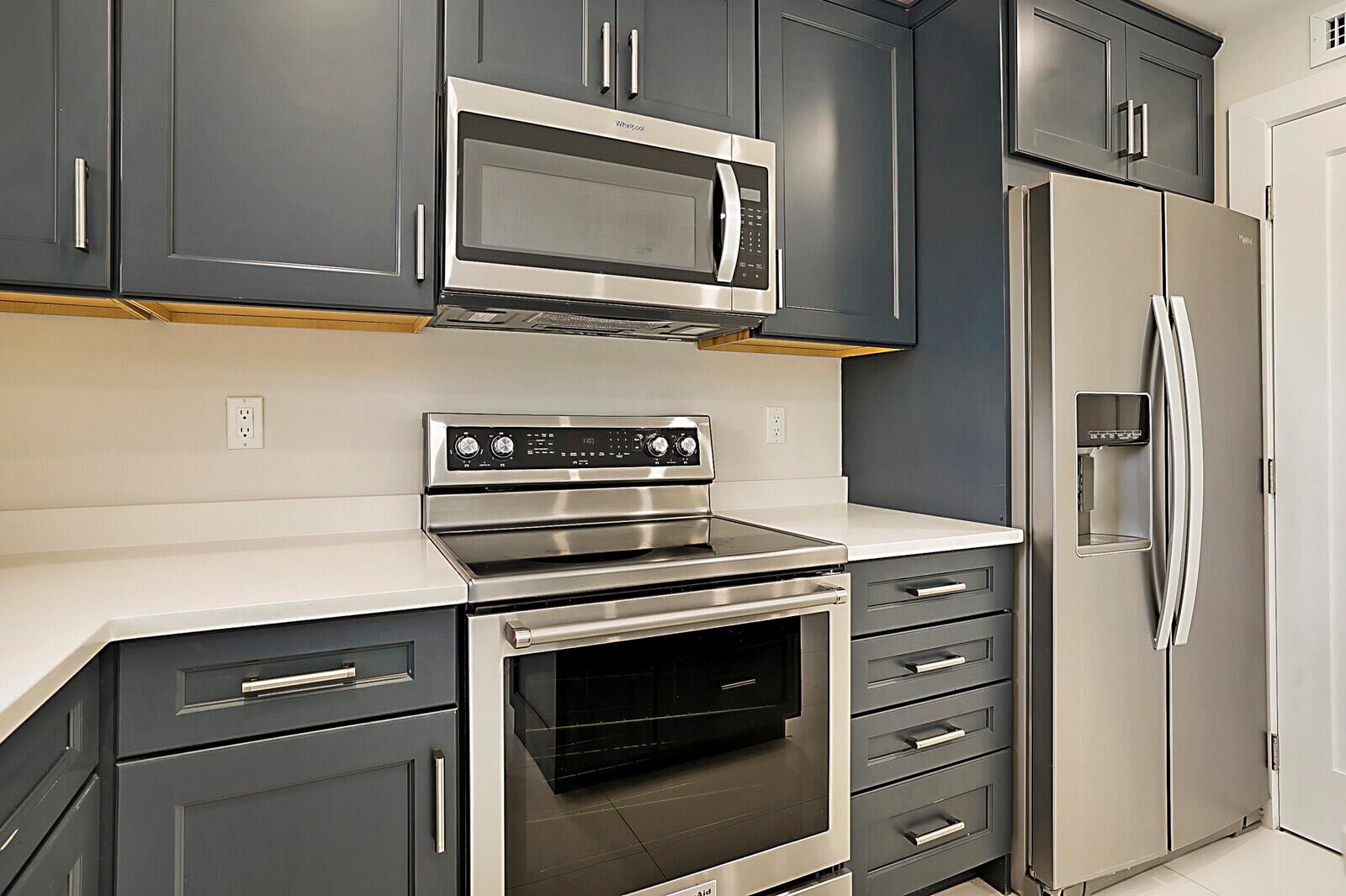 WHITTIER TOWERS APTS ASSO - Residential