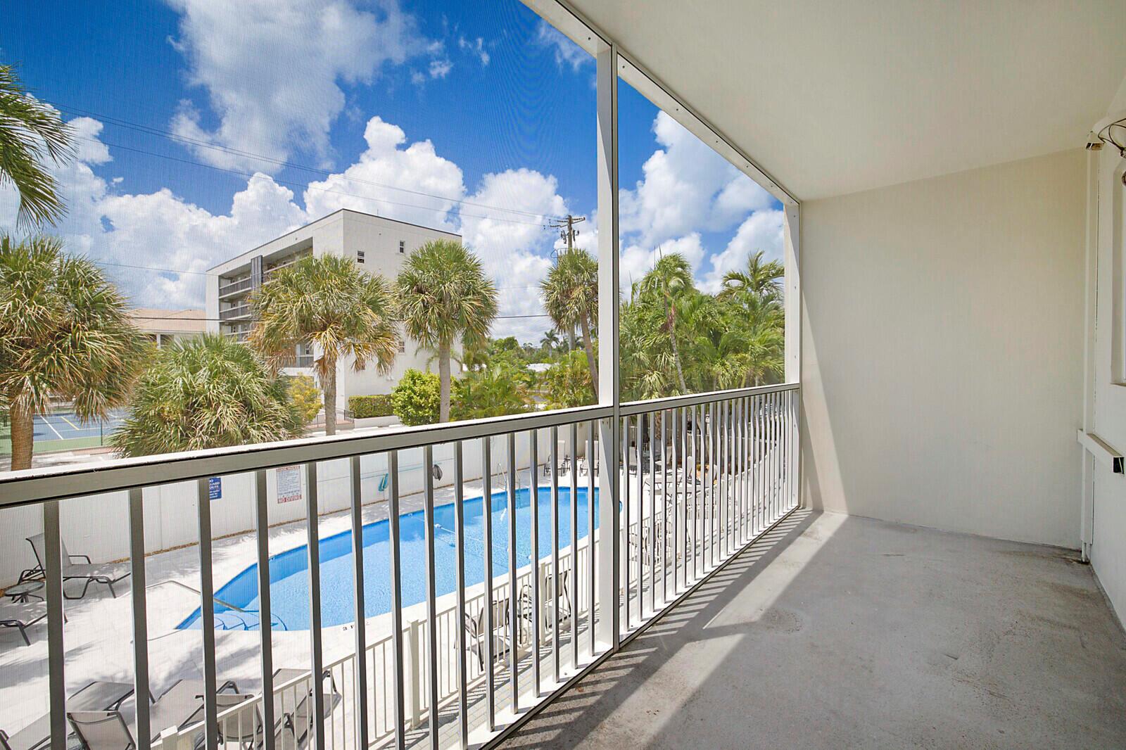 WHITTIER TOWERS APTS ASSO - Residential