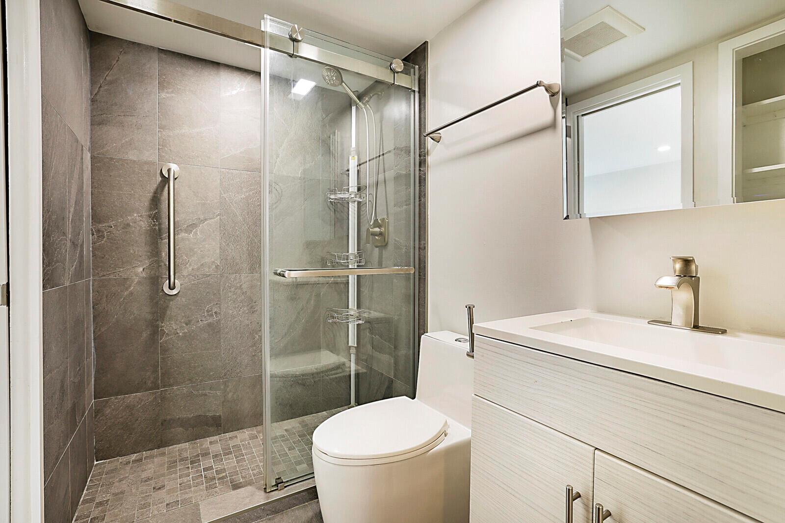 WHITTIER TOWERS APTS ASSO - Residential