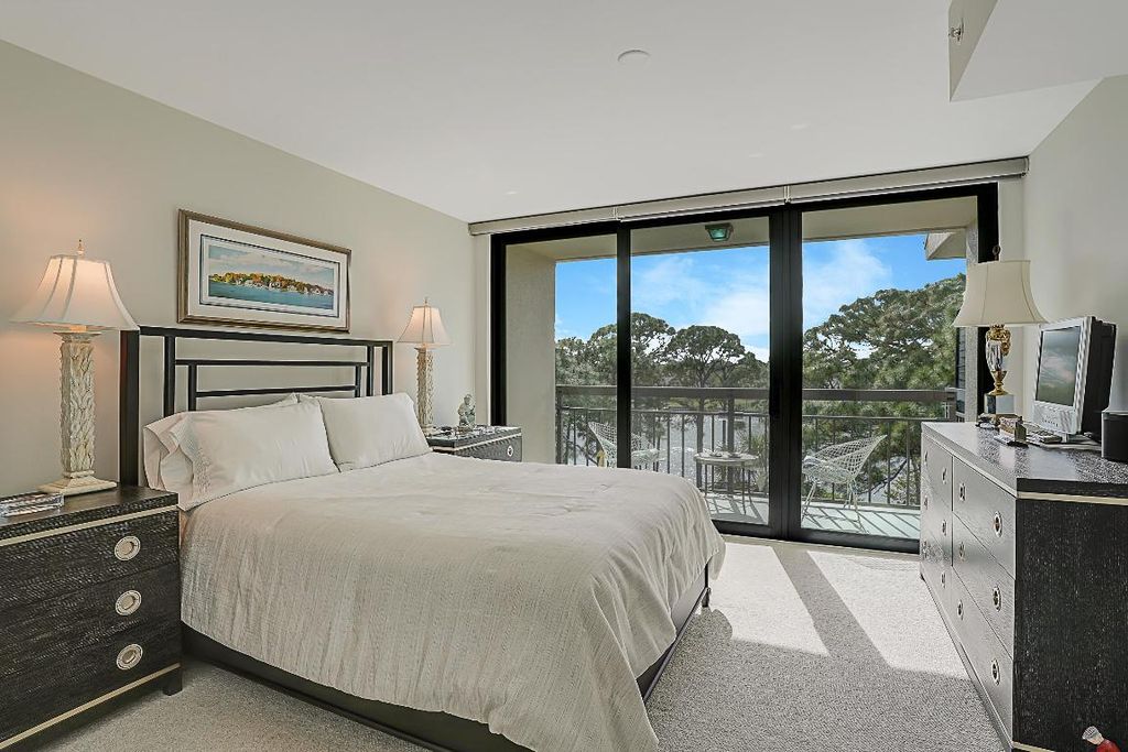 Photo of 2101 Marina Isle Way #503, Jupiter, FL 33477 (MLS # R11065768)