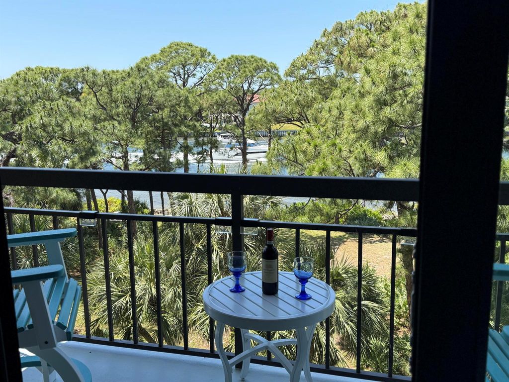 Photo of 2101 Marina Isle Way #503, Jupiter, FL 33477 (MLS # R11065768)