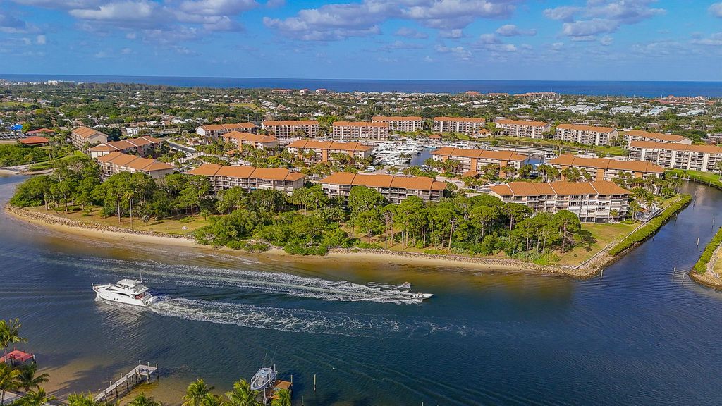 Photo of 2101 Marina Isle Way #503, Jupiter, FL 33477 (MLS # R11065768)