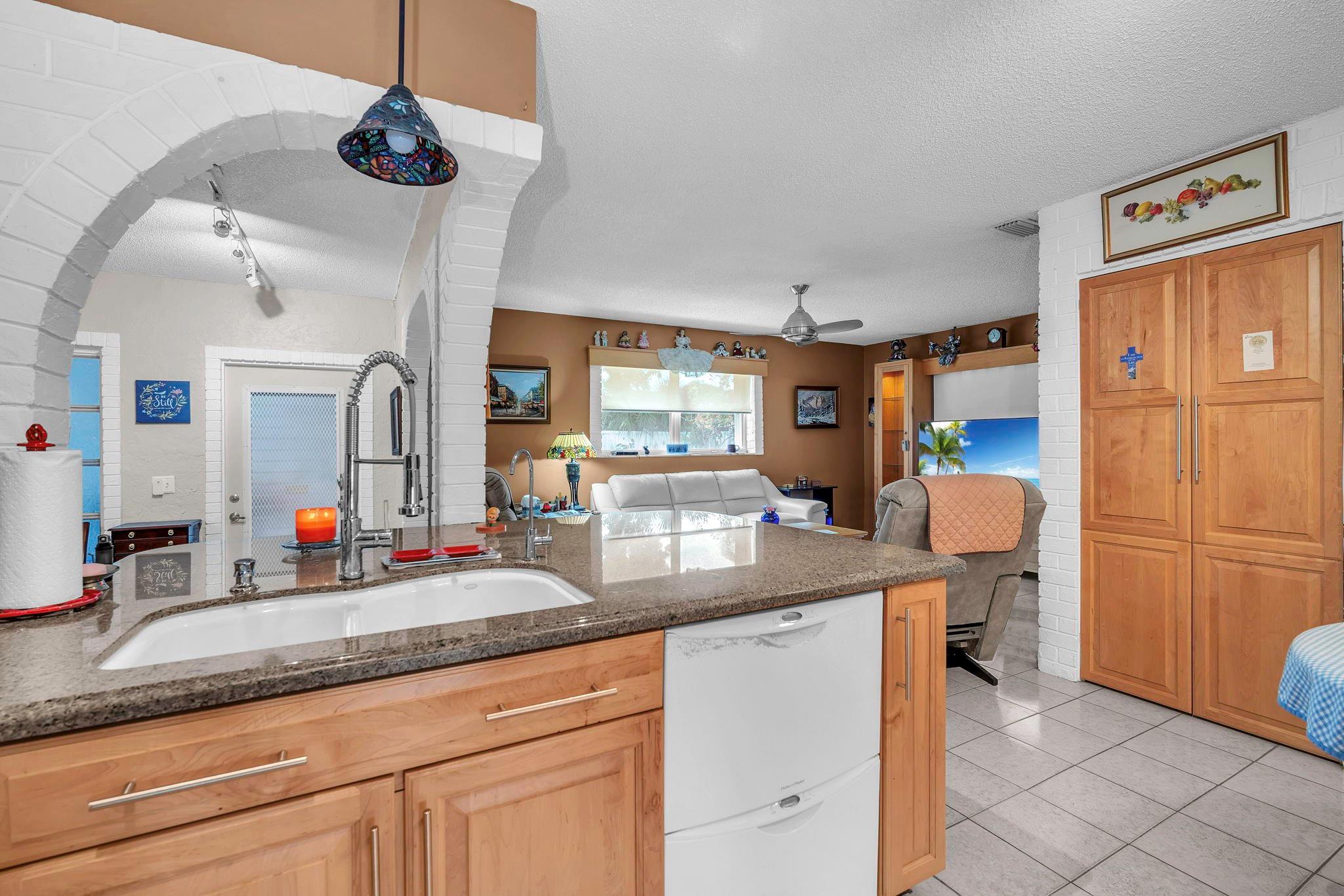 Oriole Margate Sec 6 86-3 - Residential