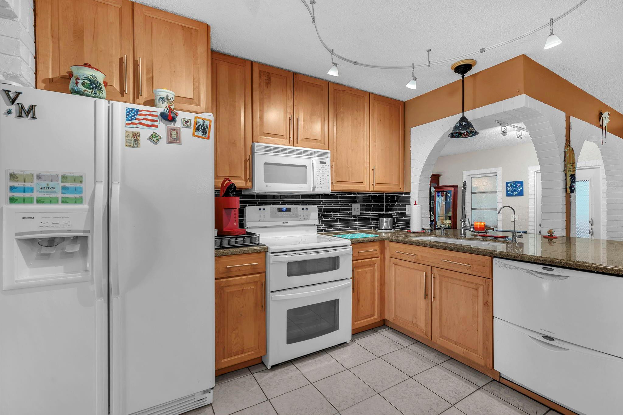 Oriole Margate Sec 6 86-3 - Residential