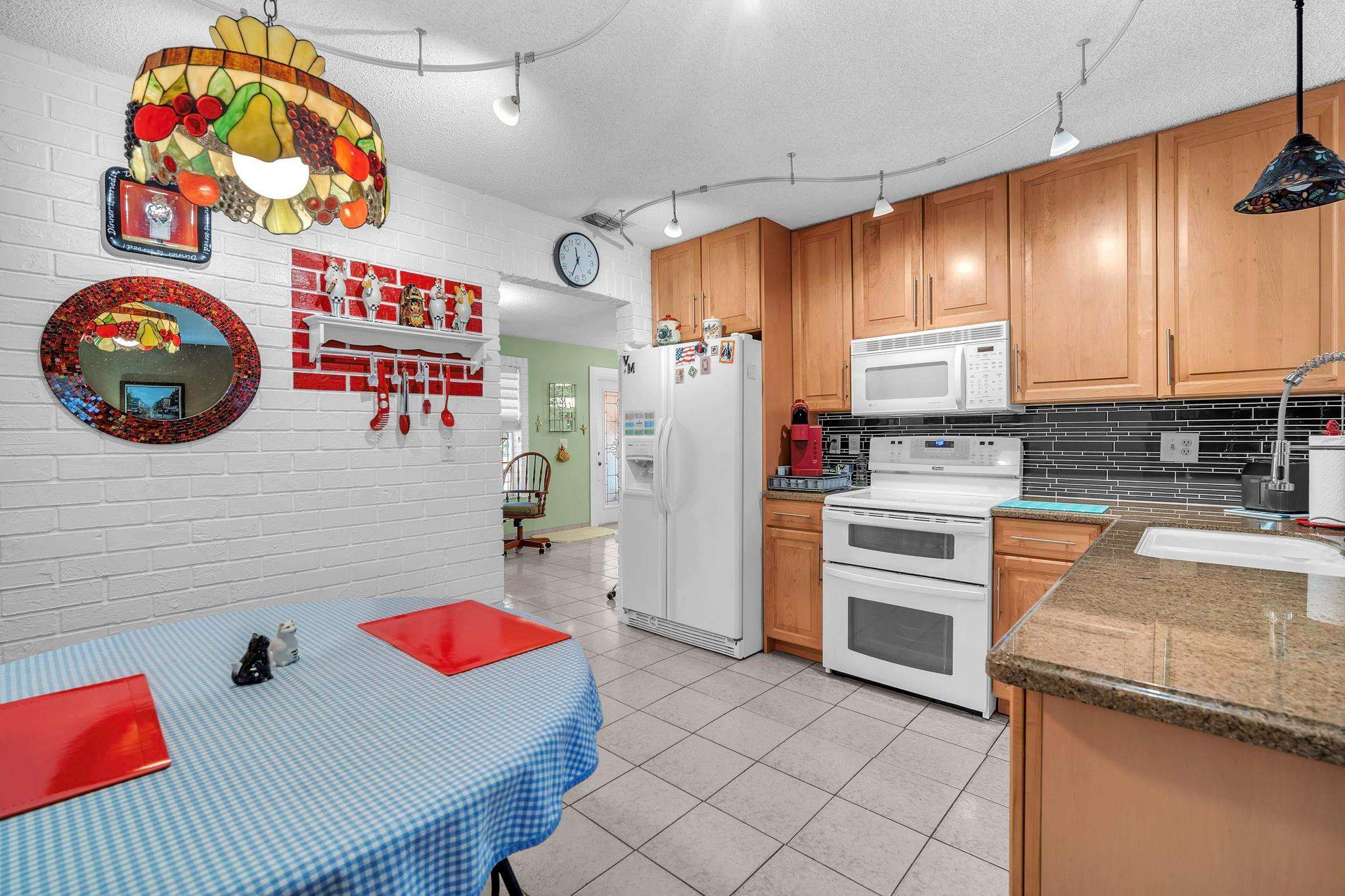 Oriole Margate Sec 6 86-3 - Residential