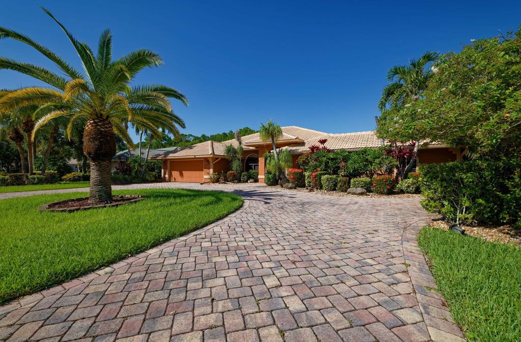 Photo of 1180 SW Mirror Lake Cove, Port Saint Lucie, FL 34986 (MLS # R11090582)