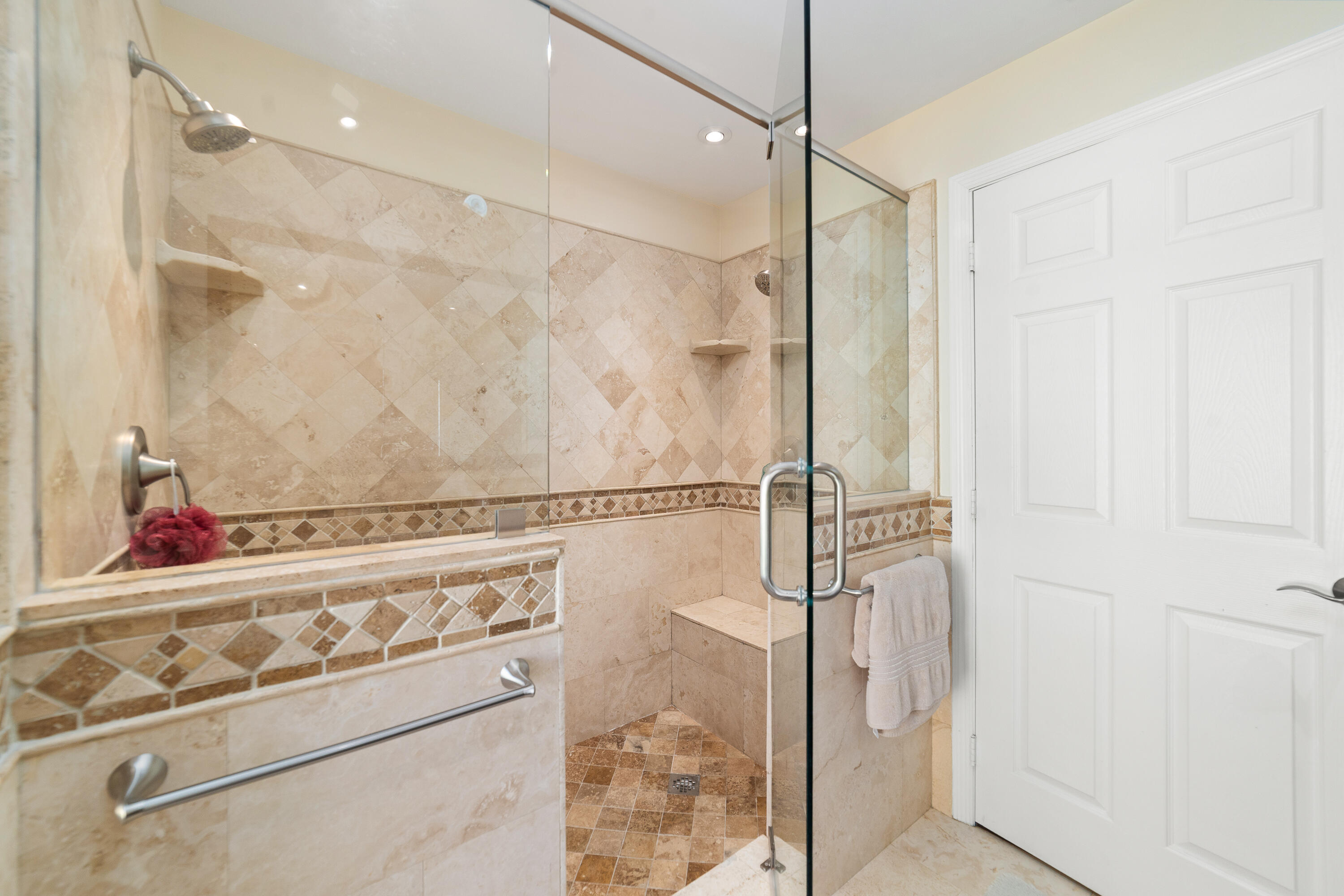 BOCA WINDS PAR F - Residential