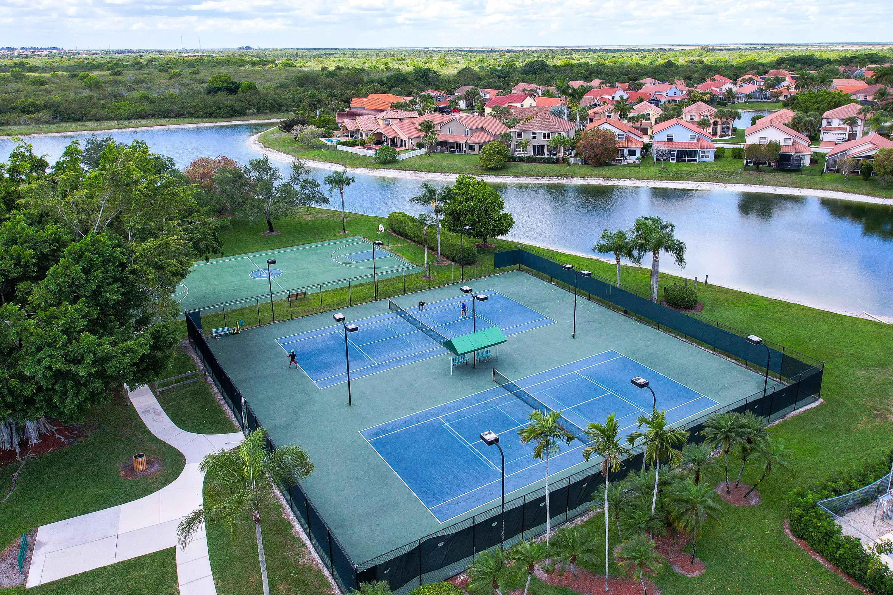 BOCA WINDS PAR F - Residential