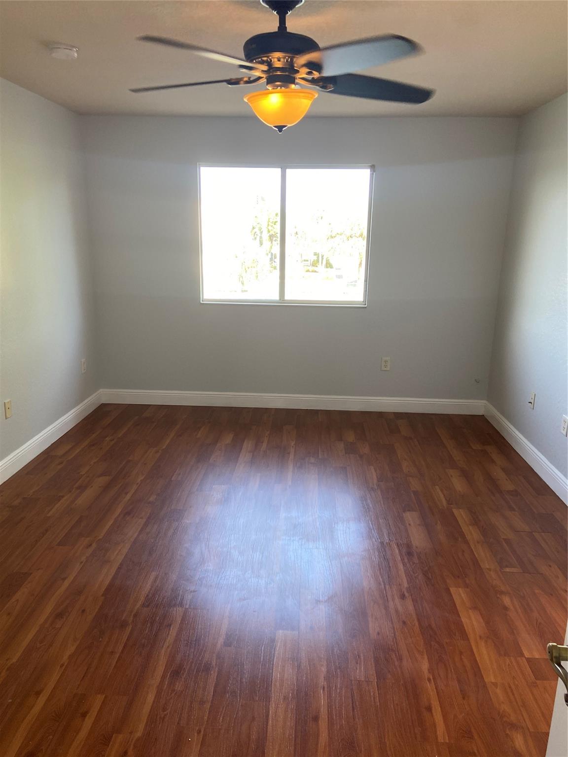 Lyons Indust Park 71-1 B - Residential Lease
