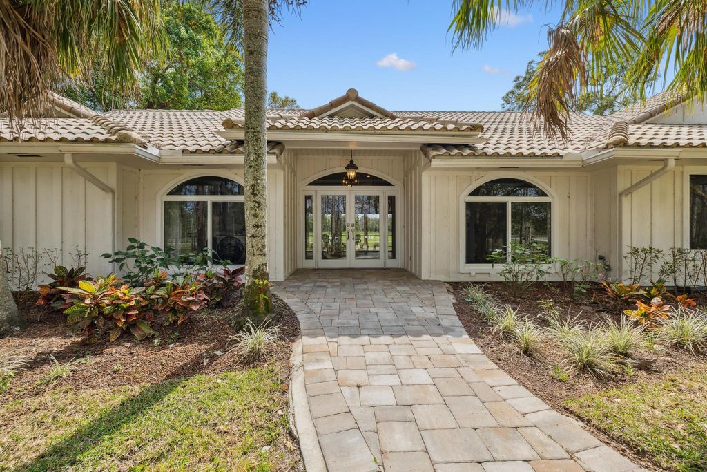 Photo of 1760 SE Colony Way, Jupiter, FL 33478 (MLS # R11071109)
