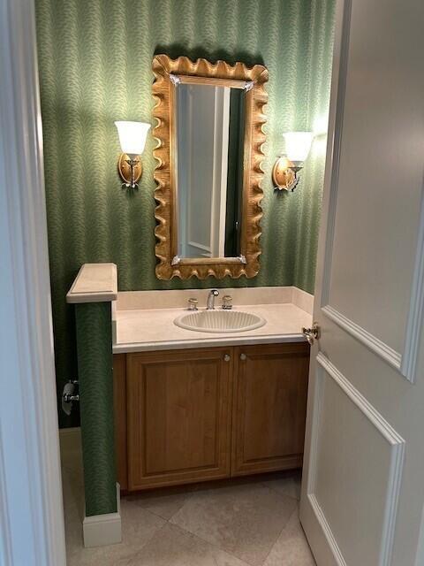 ROYAL PALM YACHT & COUNTR - Residential