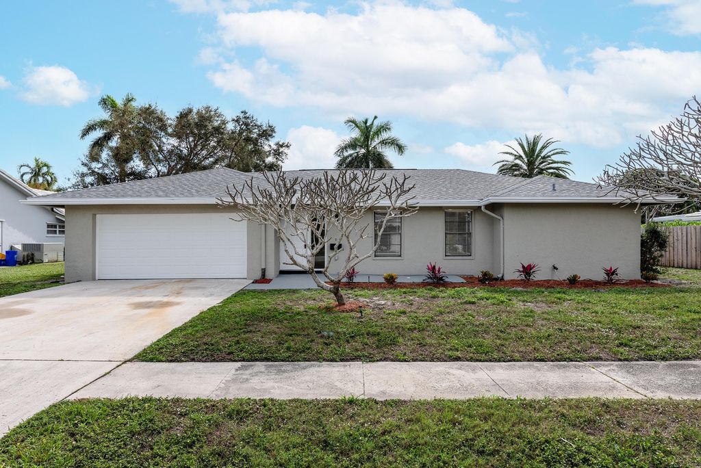 Photo of 1492 SW 13th Drive, Boca Raton, FL 33486 (MLS # R11059462)