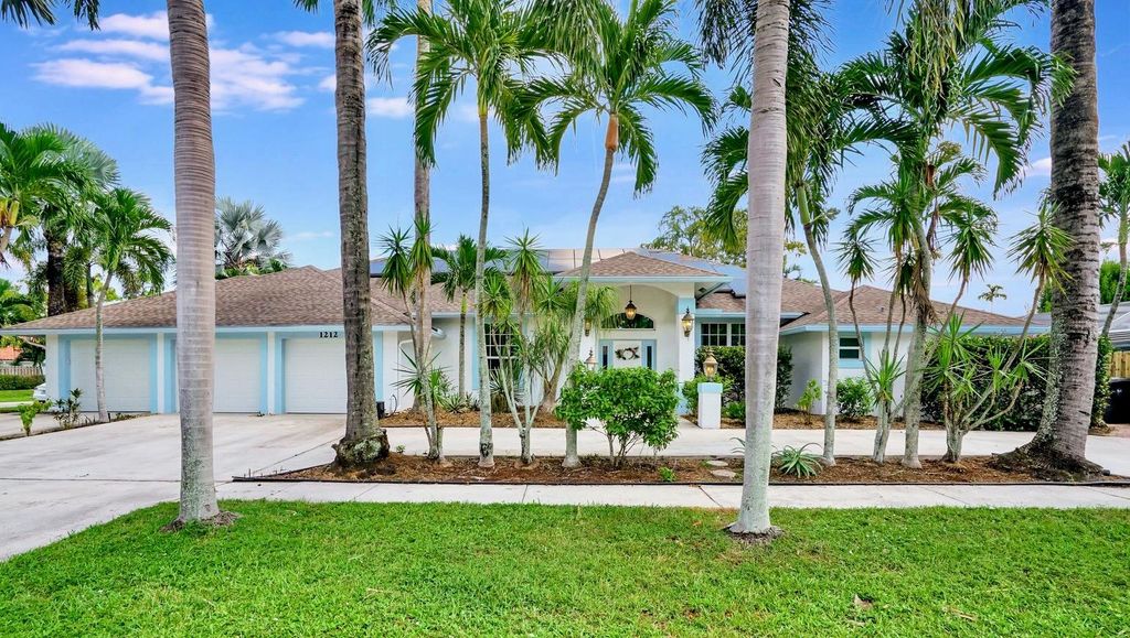 Photo of 1212 Mulberry Place, Wellington, FL 33414 (MLS # R11013027)