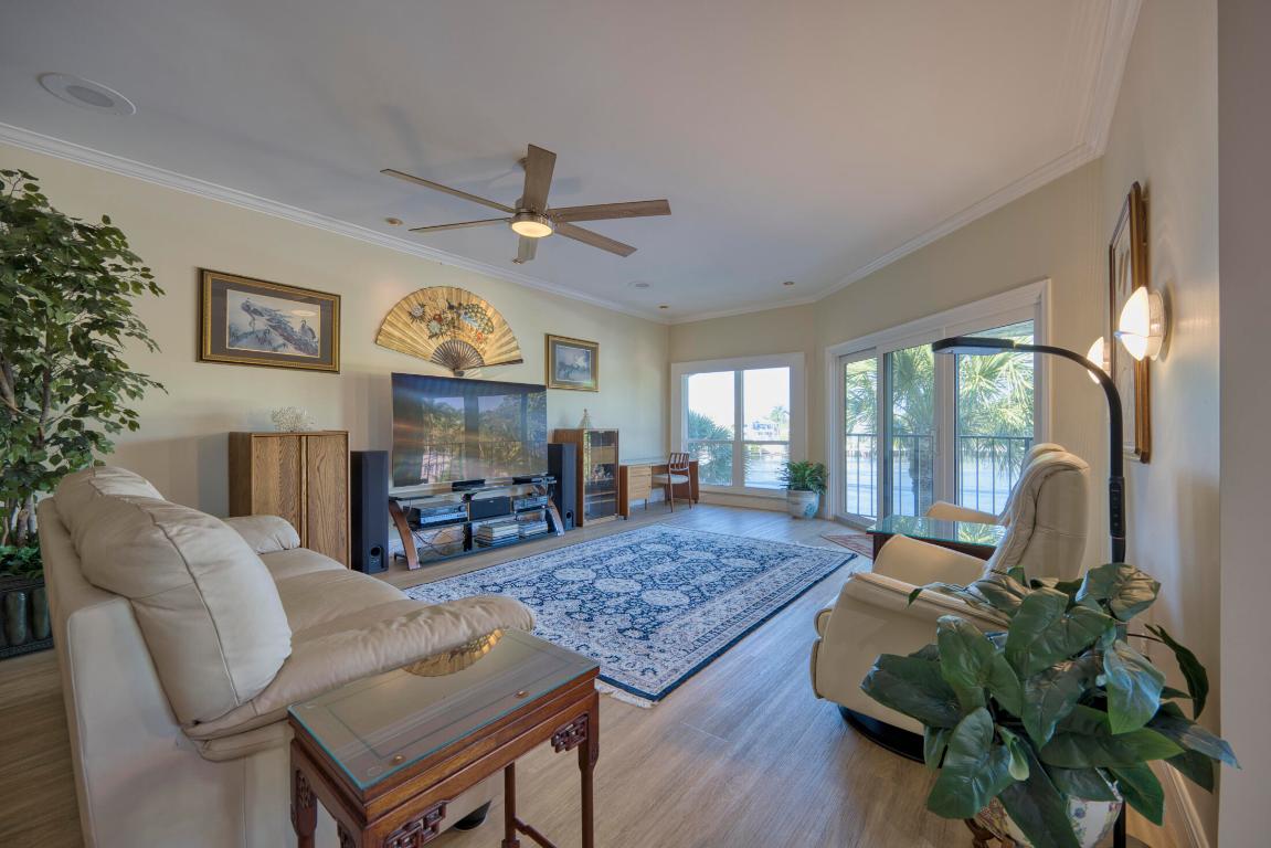 WATERWAY NORTH CONDO - Residential