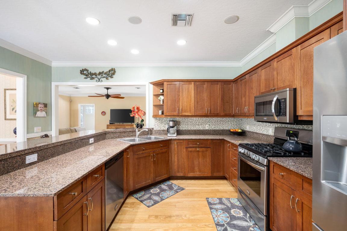 HIDDEN OAKS SUBDIVISION - Residential