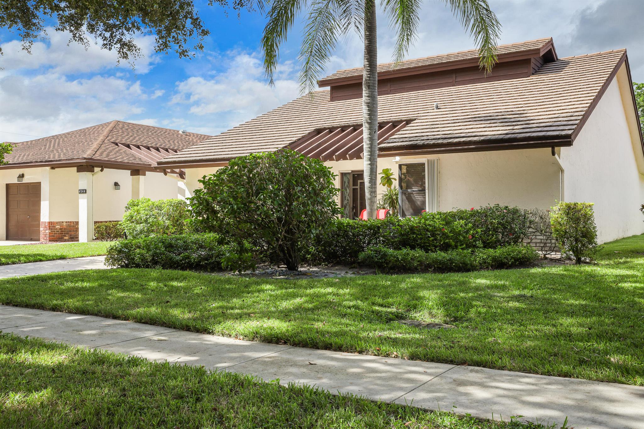 4940 Boxwood Circle