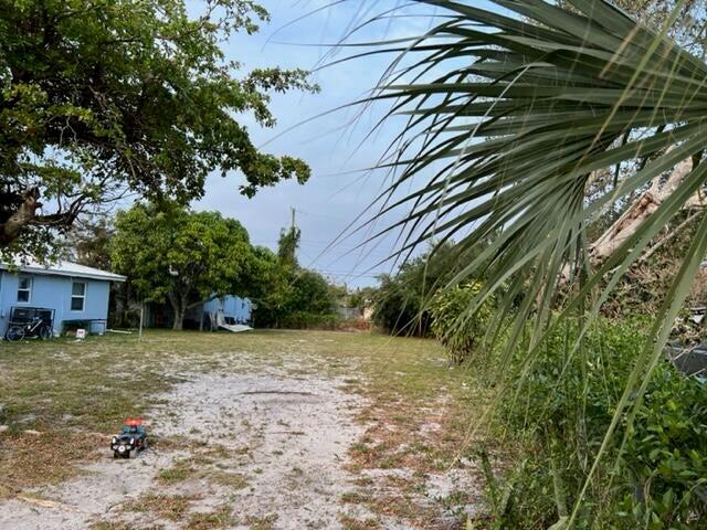 LAKE WORTH TOWN OF ADD 1 - Residential Income