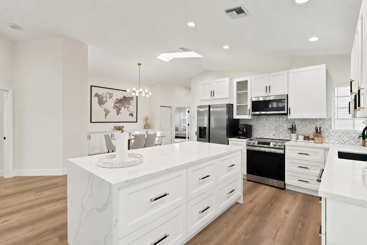 5212 Bodega Place