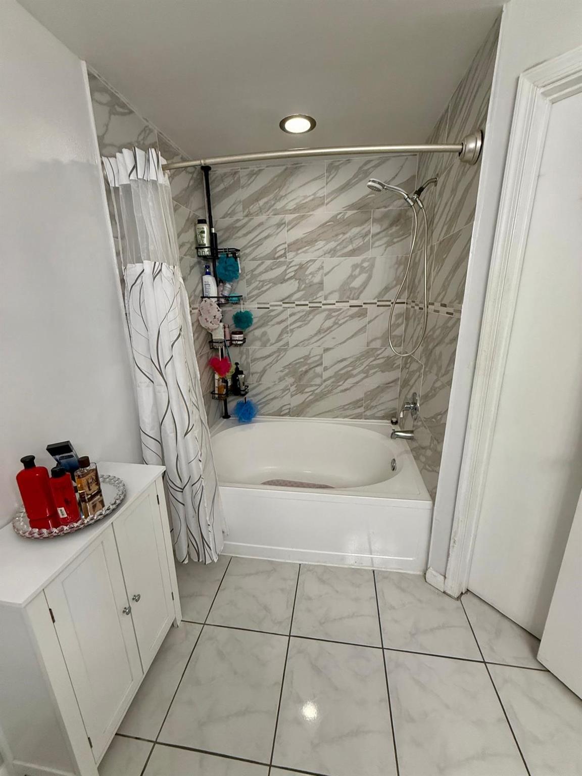 Infante 156-10 B - Residential Lease