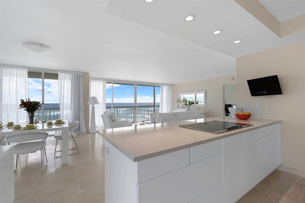 MERIDIAN OF PALM BEACH CONDO - Residential