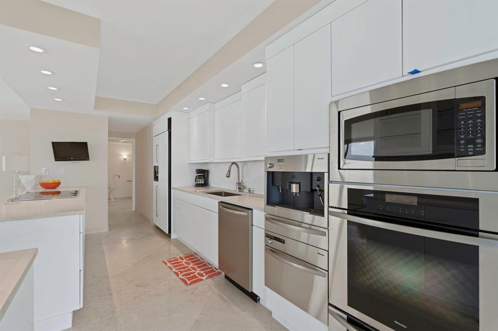 MERIDIAN OF PALM BEACH CONDO - Residential