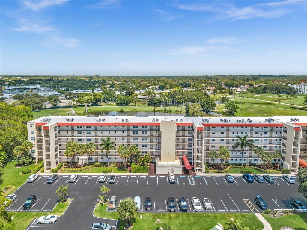 Photo of 3959 Via Poinciana, Greenacres, FL 33467 (MLS # B26043731)