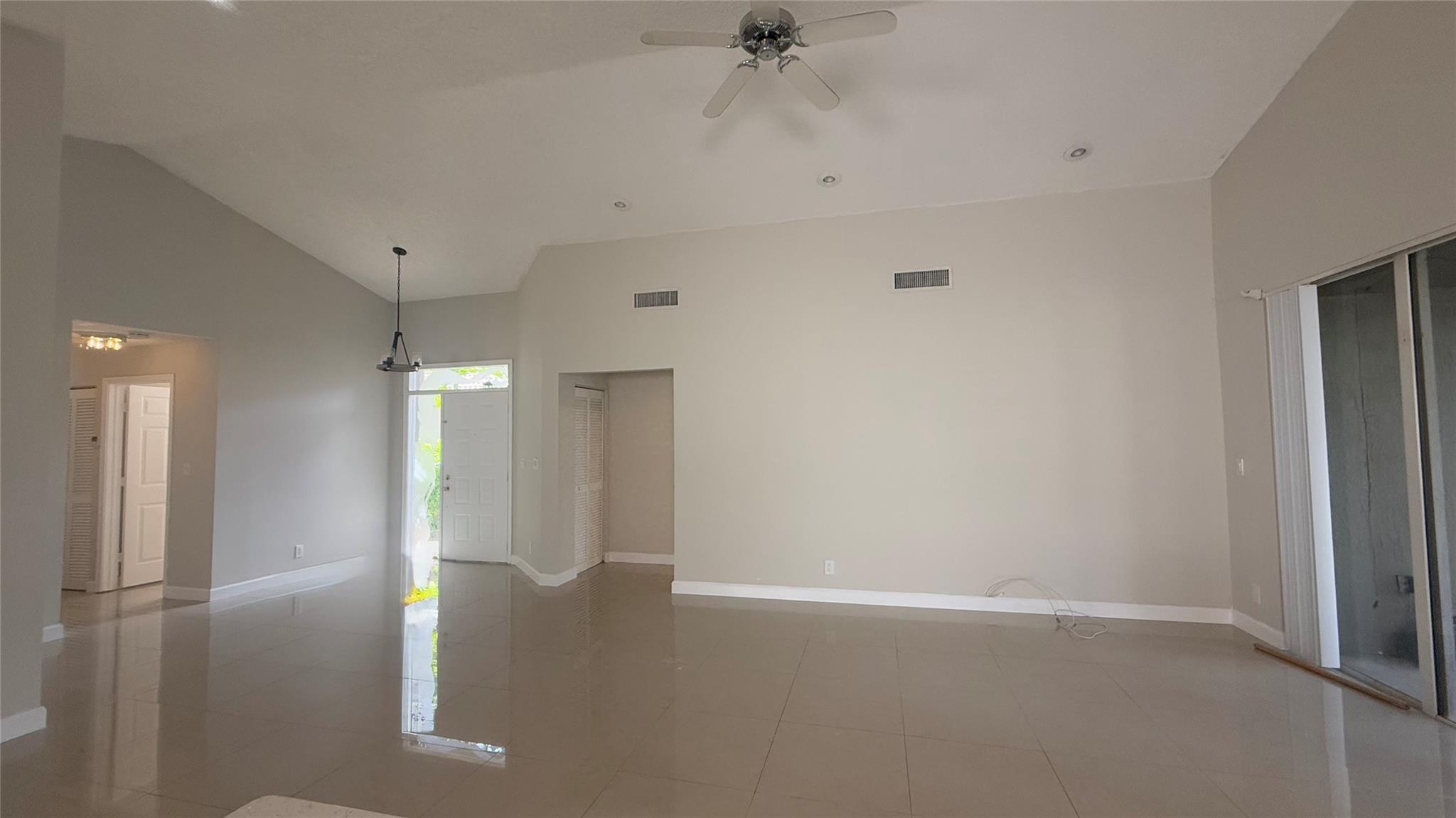 BRIGEWATER AT PLANTATION - Residential