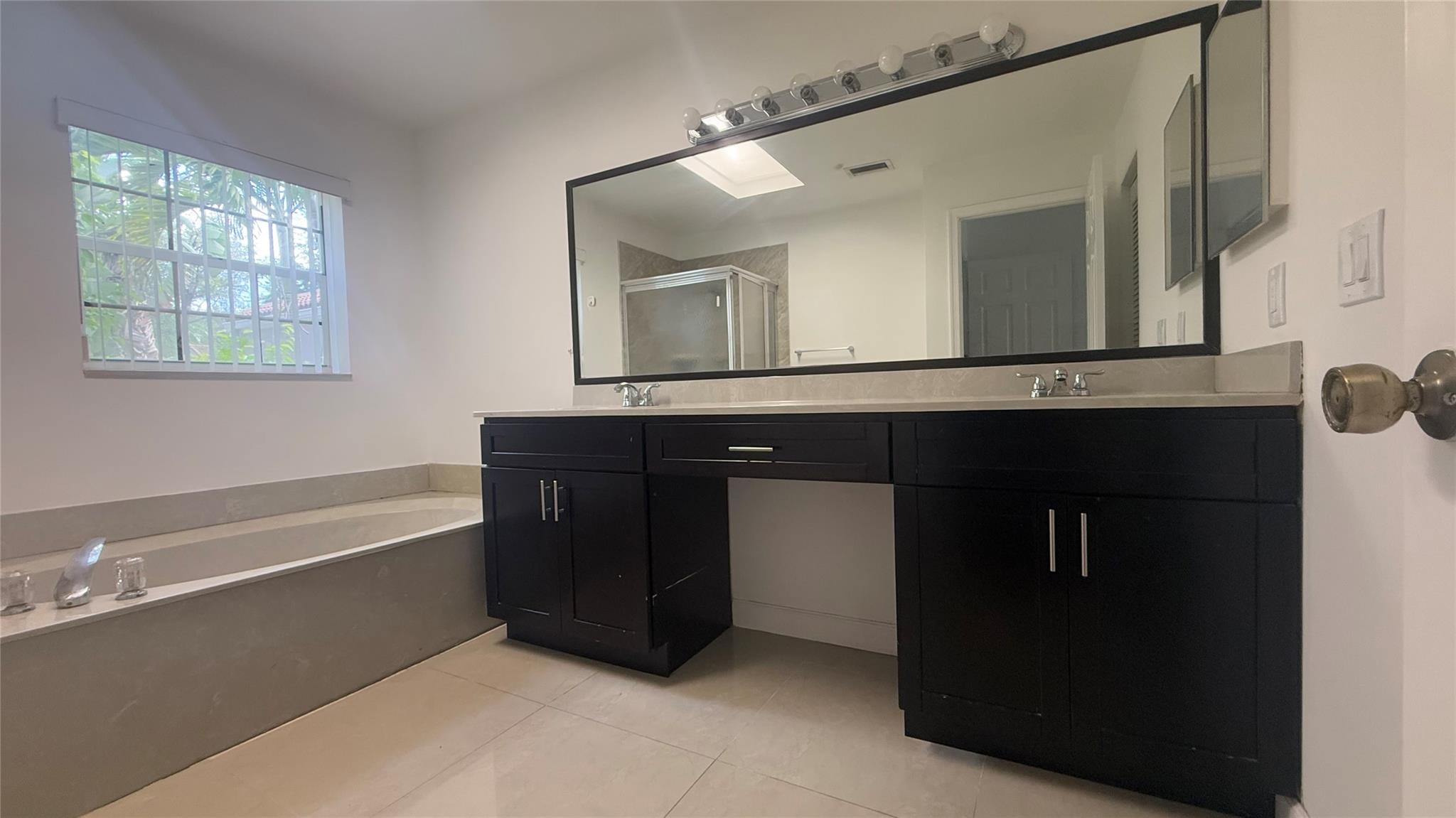 BRIGEWATER AT PLANTATION - Residential