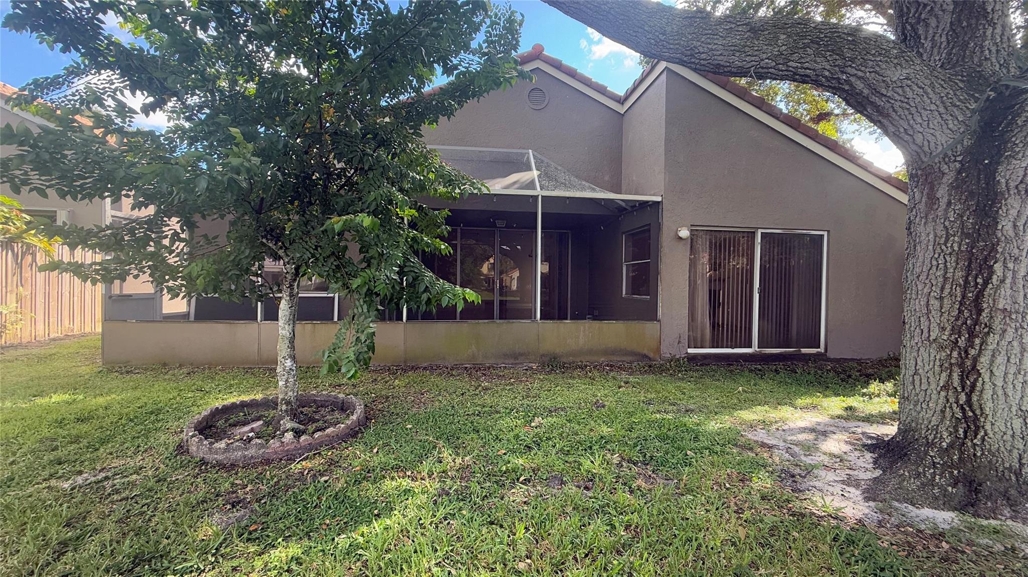 BRIGEWATER AT PLANTATION - Residential