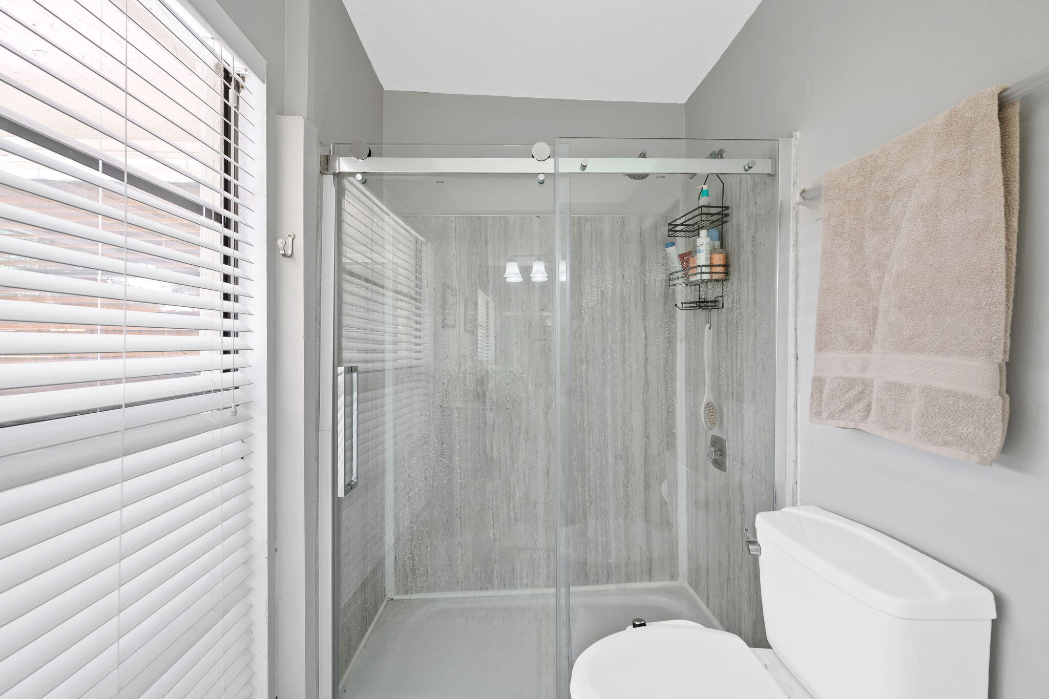 JACARANDA LAKES SEC 1 - Residential