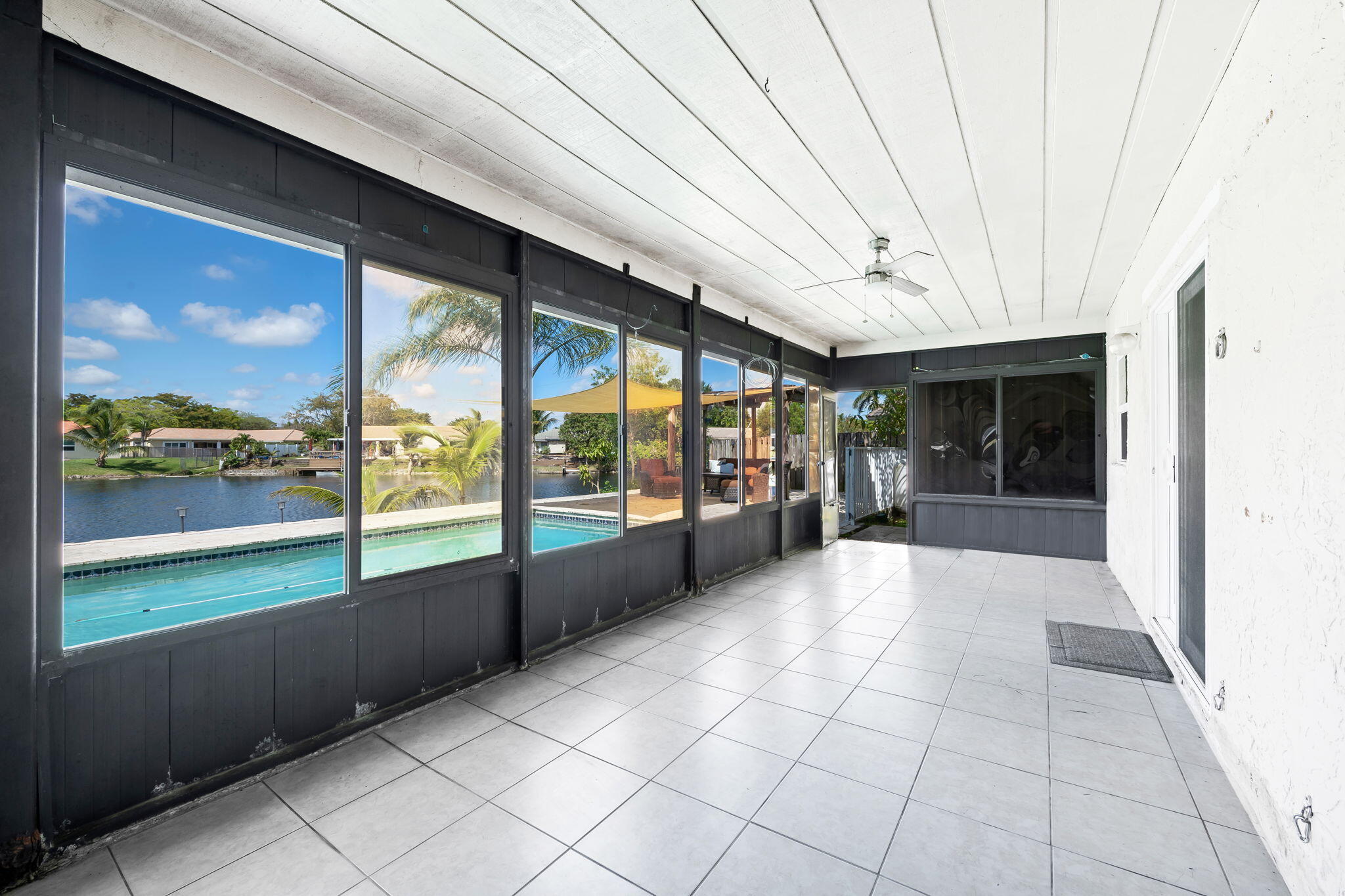 JACARANDA LAKES SEC 1 - Residential