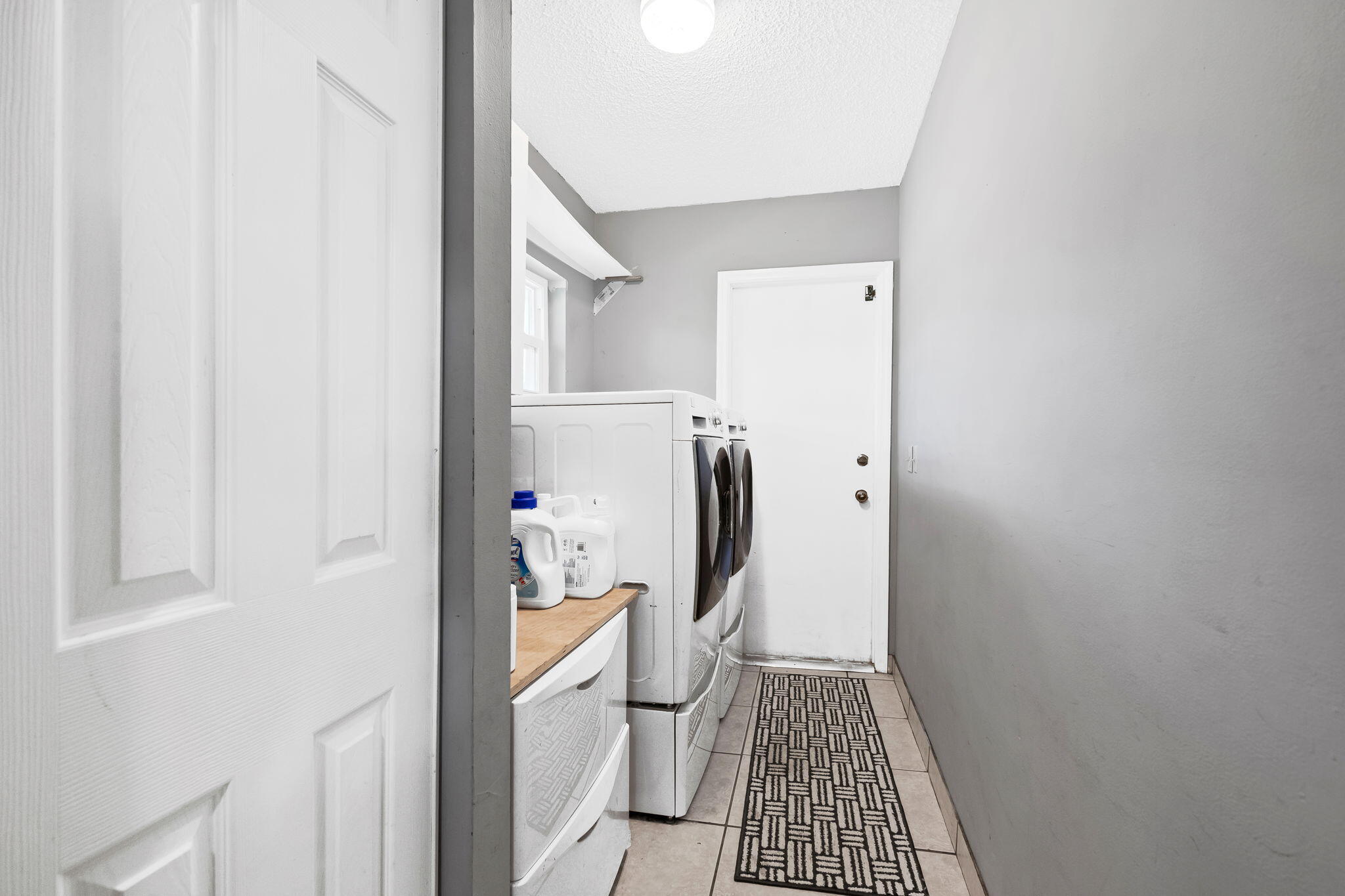 JACARANDA LAKES SEC 1 - Residential