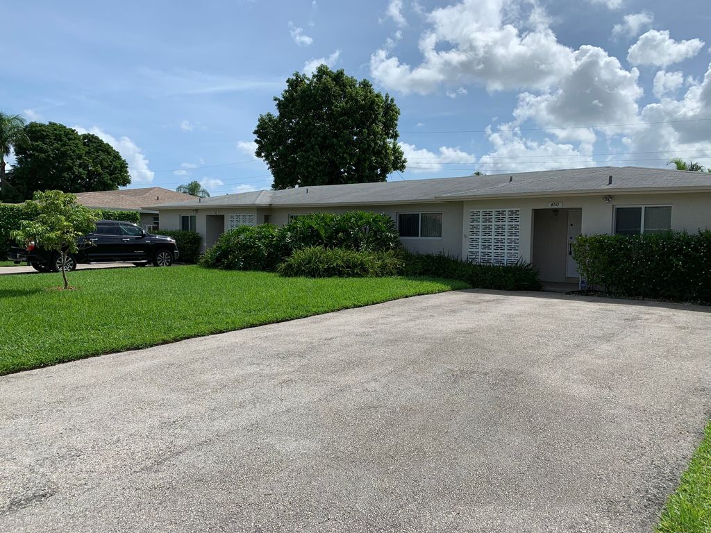 Photo of 450 W Conference Drive, Boca Raton, FL 33486 (MLS # R11130056)