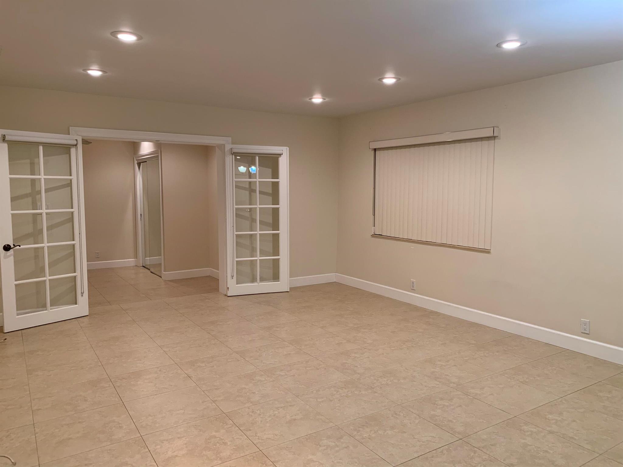 PARADISE PALMS UNIT 4 - Residential Lease