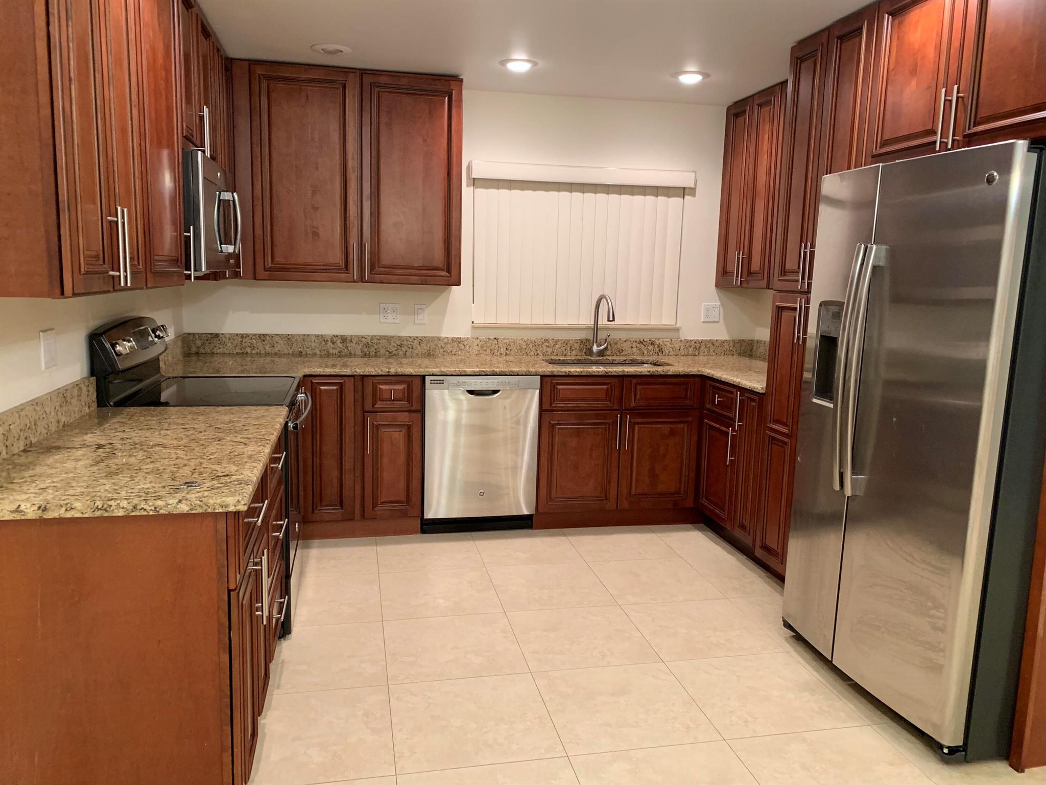 PARADISE PALMS UNIT 4 - Residential Lease