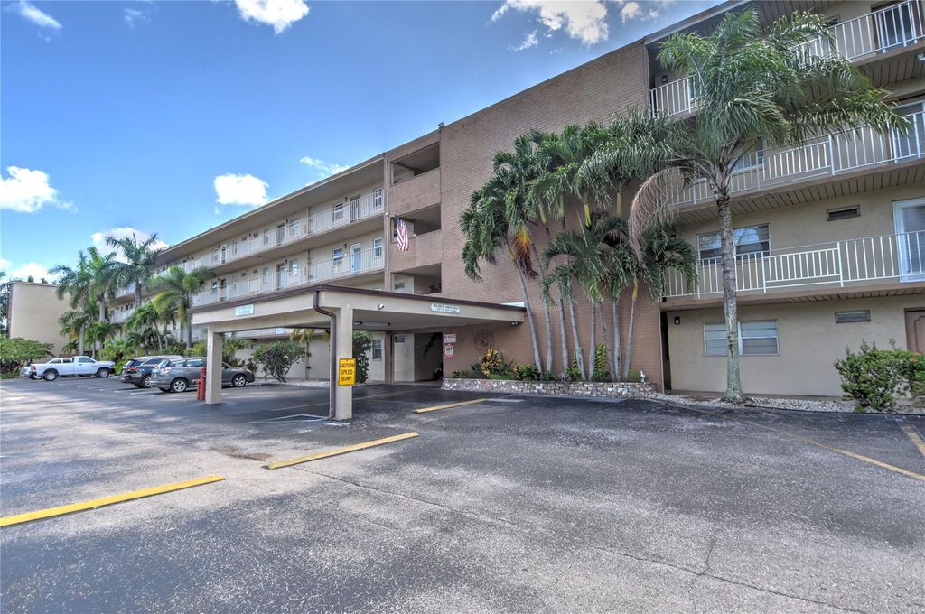 Photo of 330 NE 26th Avenue #208, Boynton Beach, FL 33435 (MLS # F10468131)