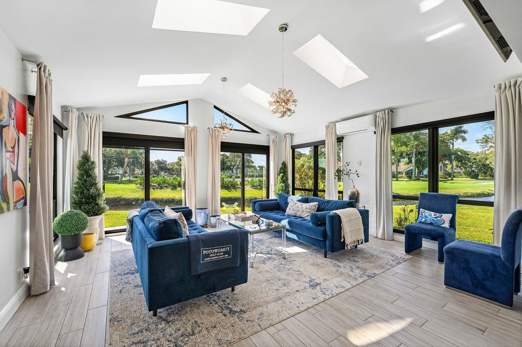 Photo of 6746 Touchstone Circle, Palm Beach Gardens, FL 33418 (MLS # R11130673)