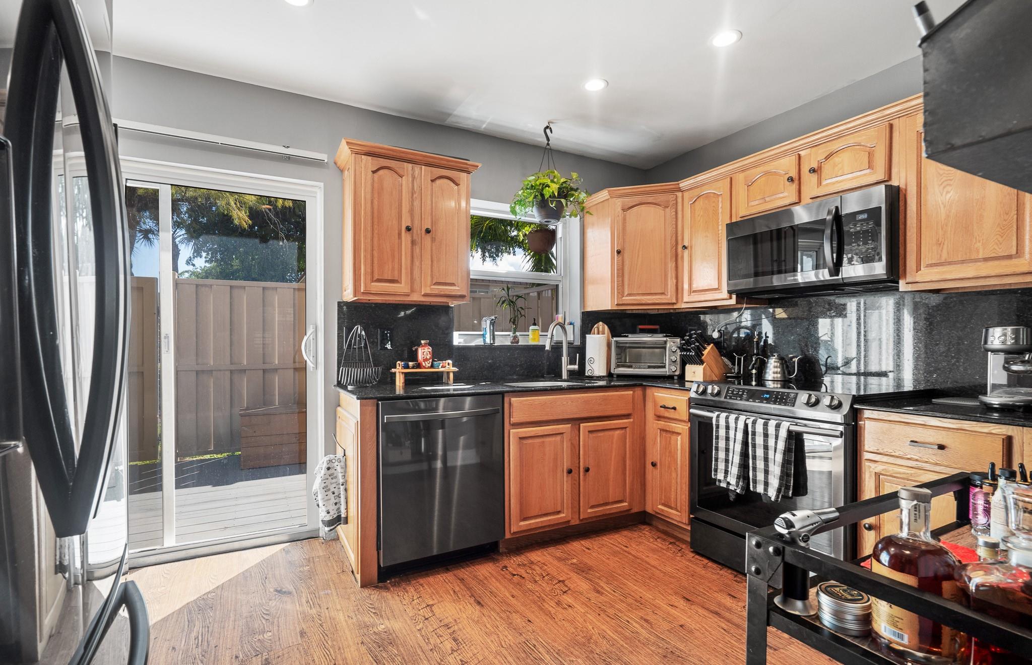 View photos, virtual tours, details... 72 NE 20th Ct 4C