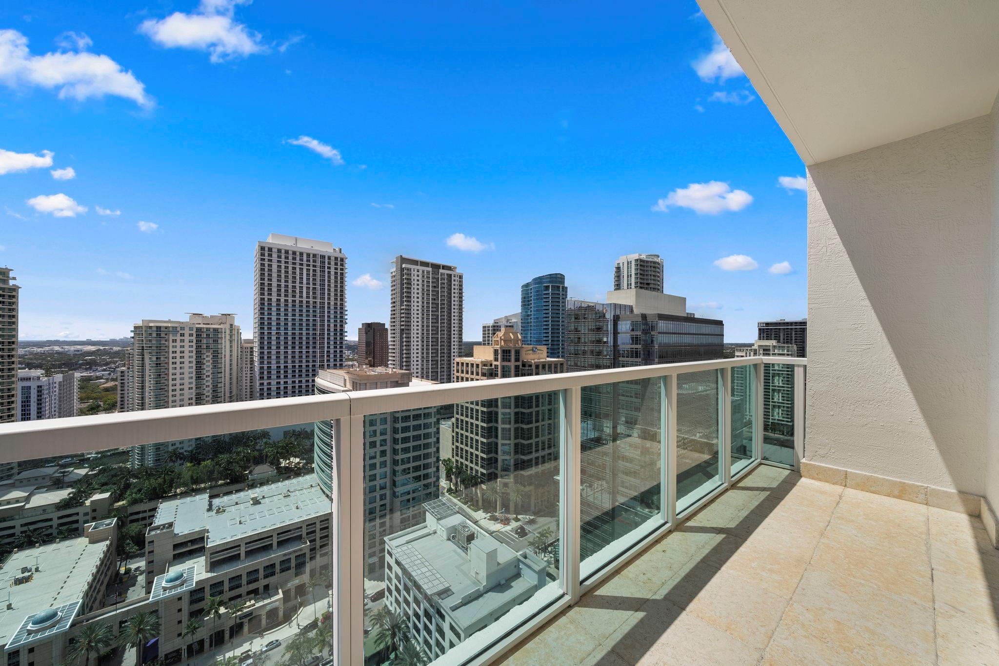 350 LAS OLAS PLACE - Residential