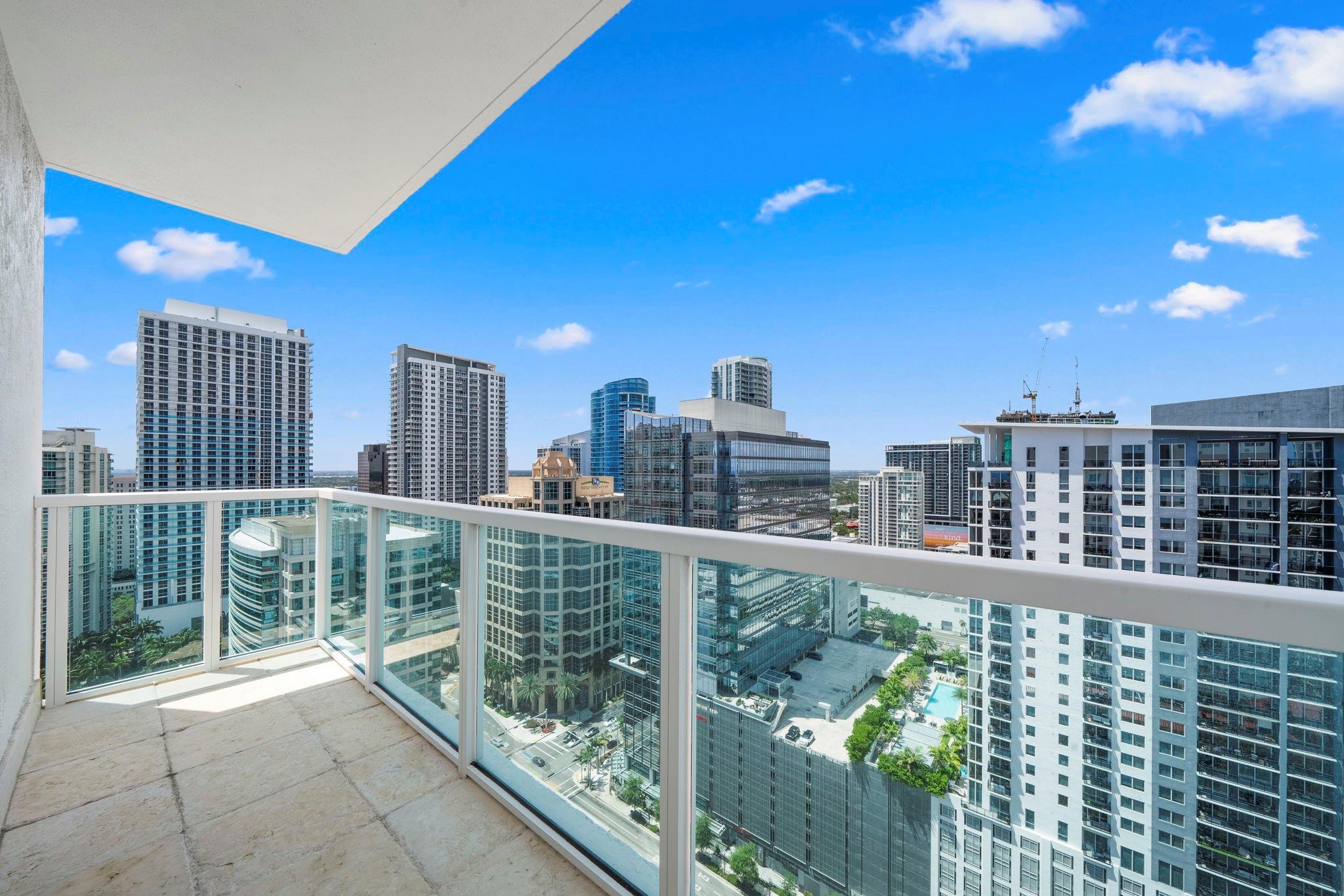 350 LAS OLAS PLACE - Residential