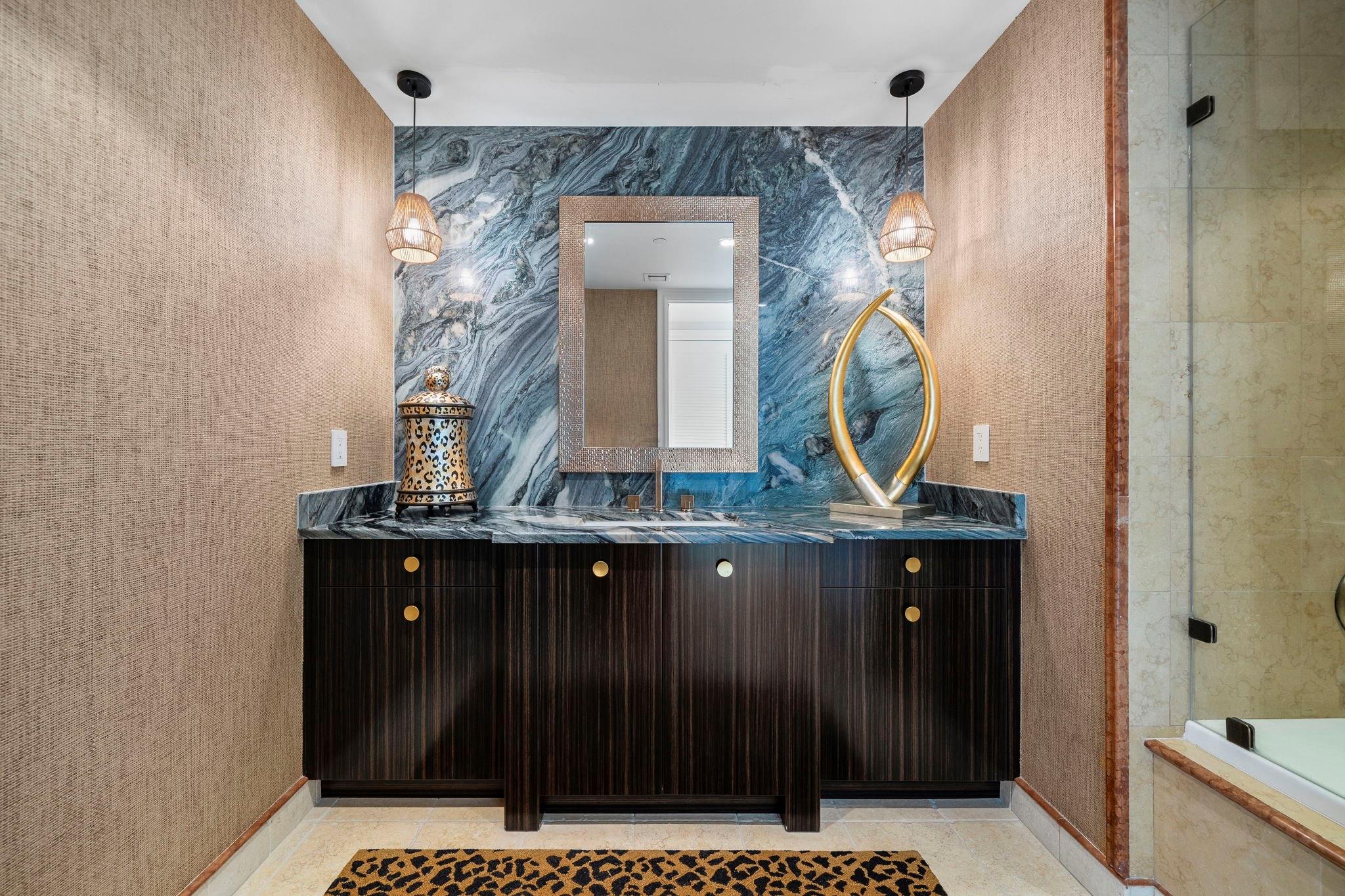 350 LAS OLAS PLACE - Residential