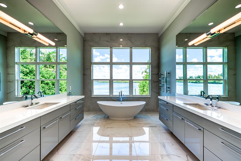 PEBBLE BAY ESTATES - Residential