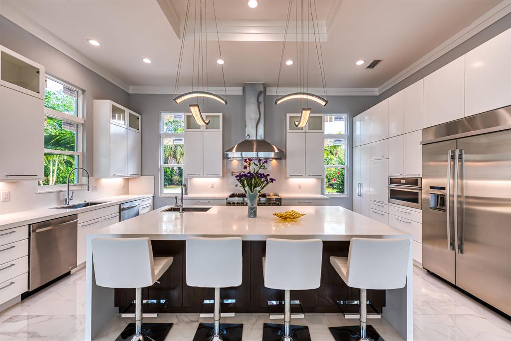 PEBBLE BAY ESTATES - Residential