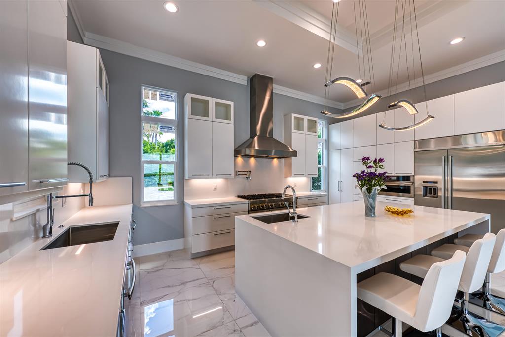 PEBBLE BAY ESTATES - Residential