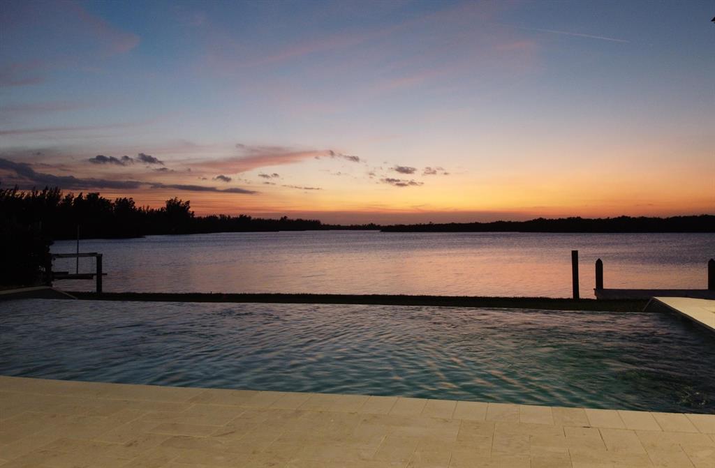 PEBBLE BAY ESTATES - Residential