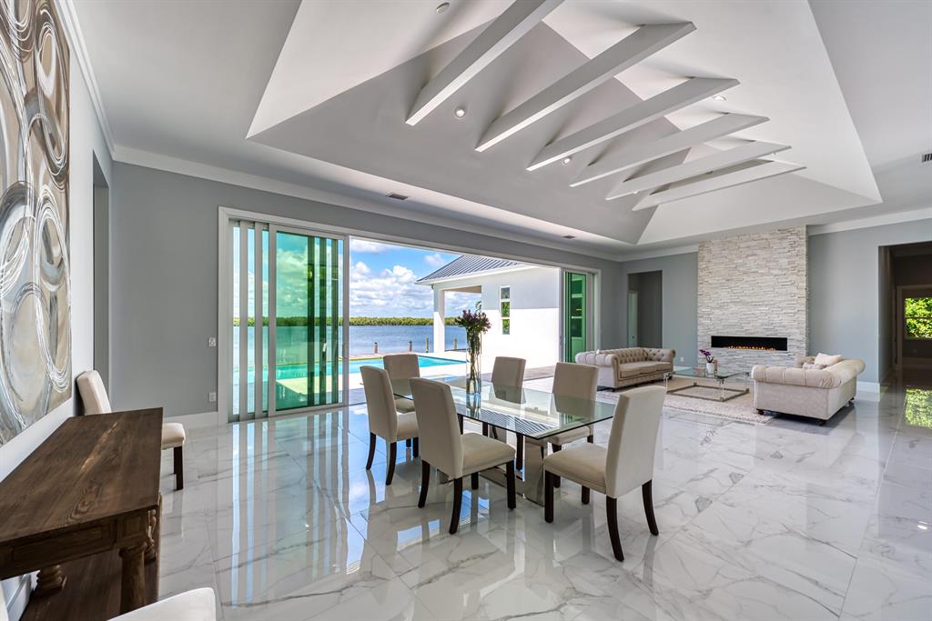 PEBBLE BAY ESTATES - Residential