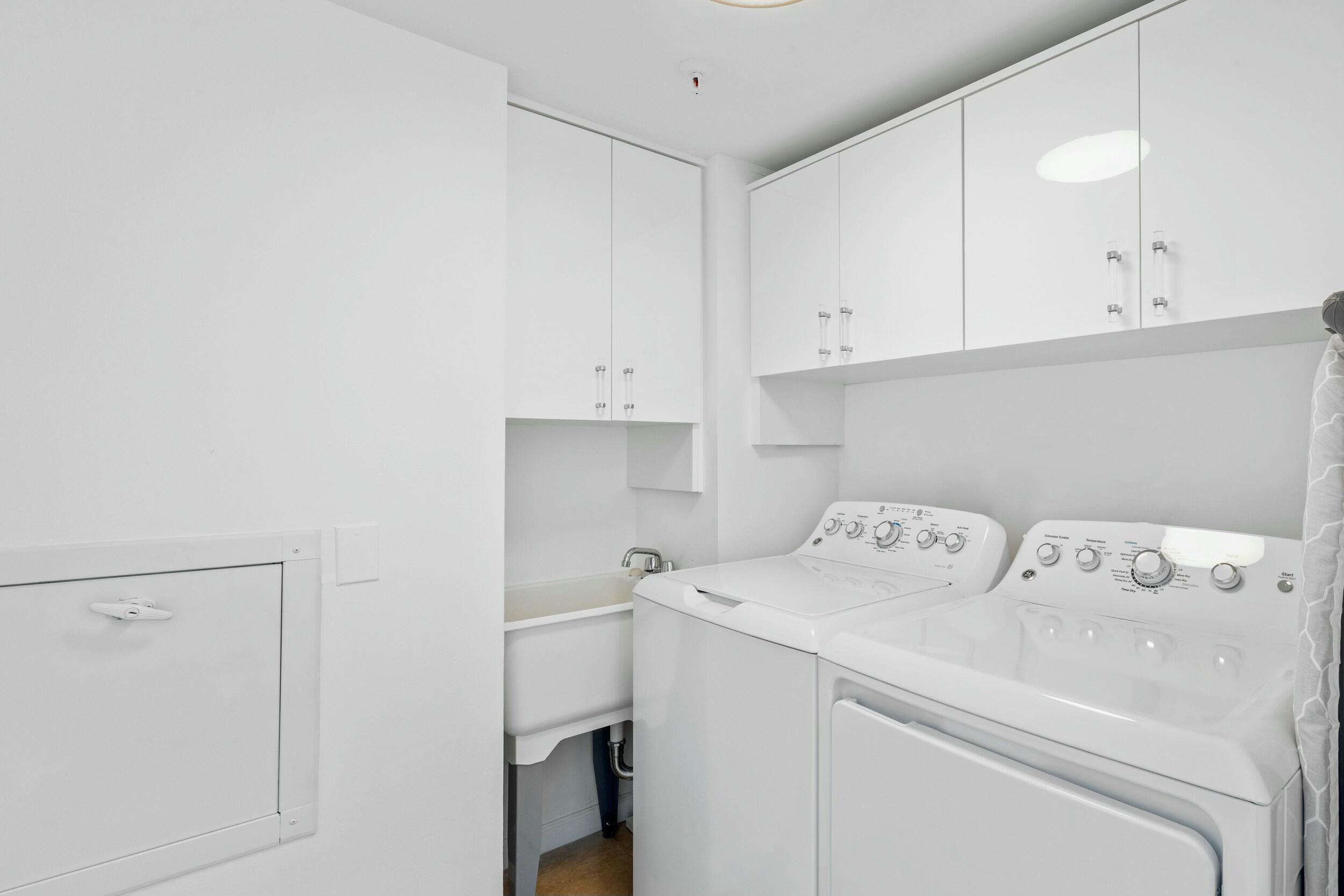 WATERVIEW TOWERS CONDO - Residential Lease