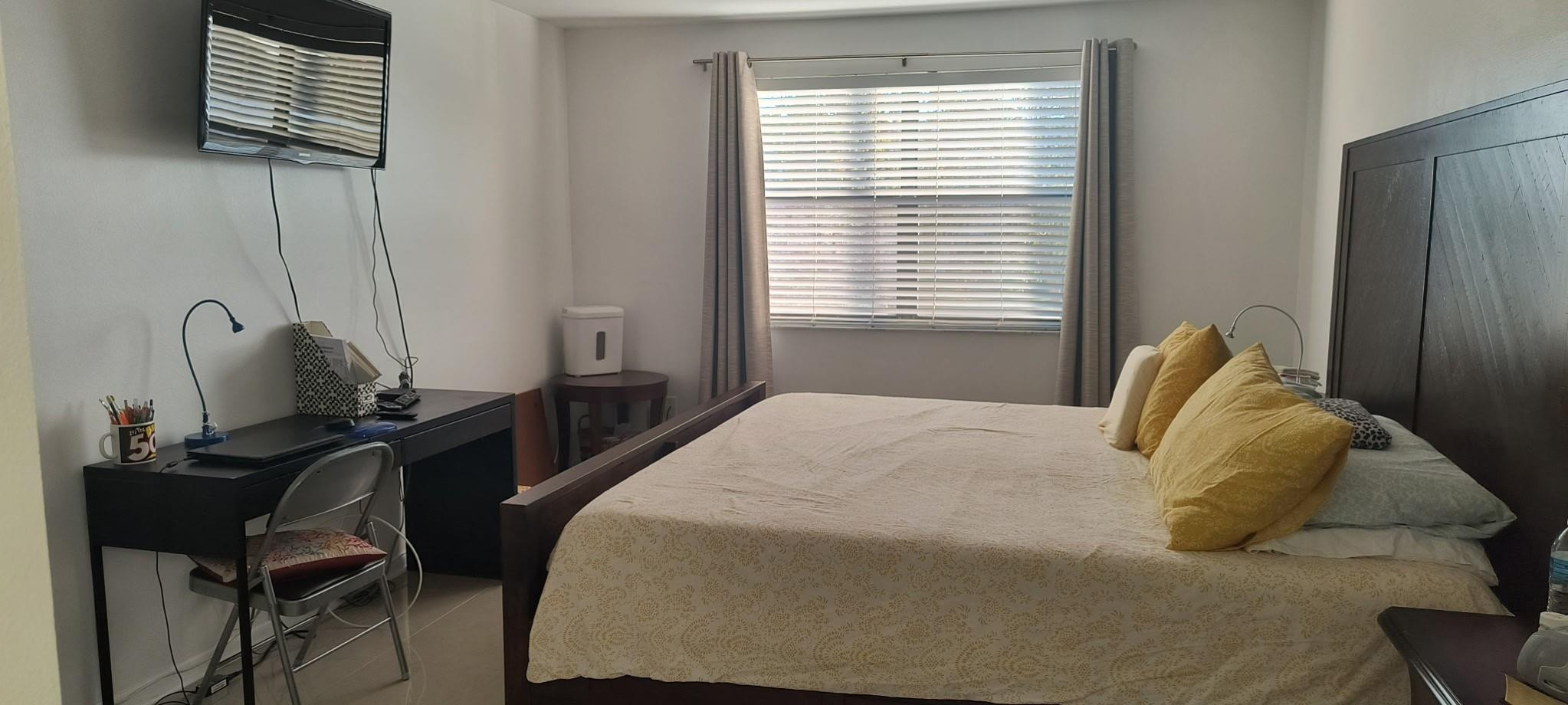 SUNRISE LAKES IV - Residential