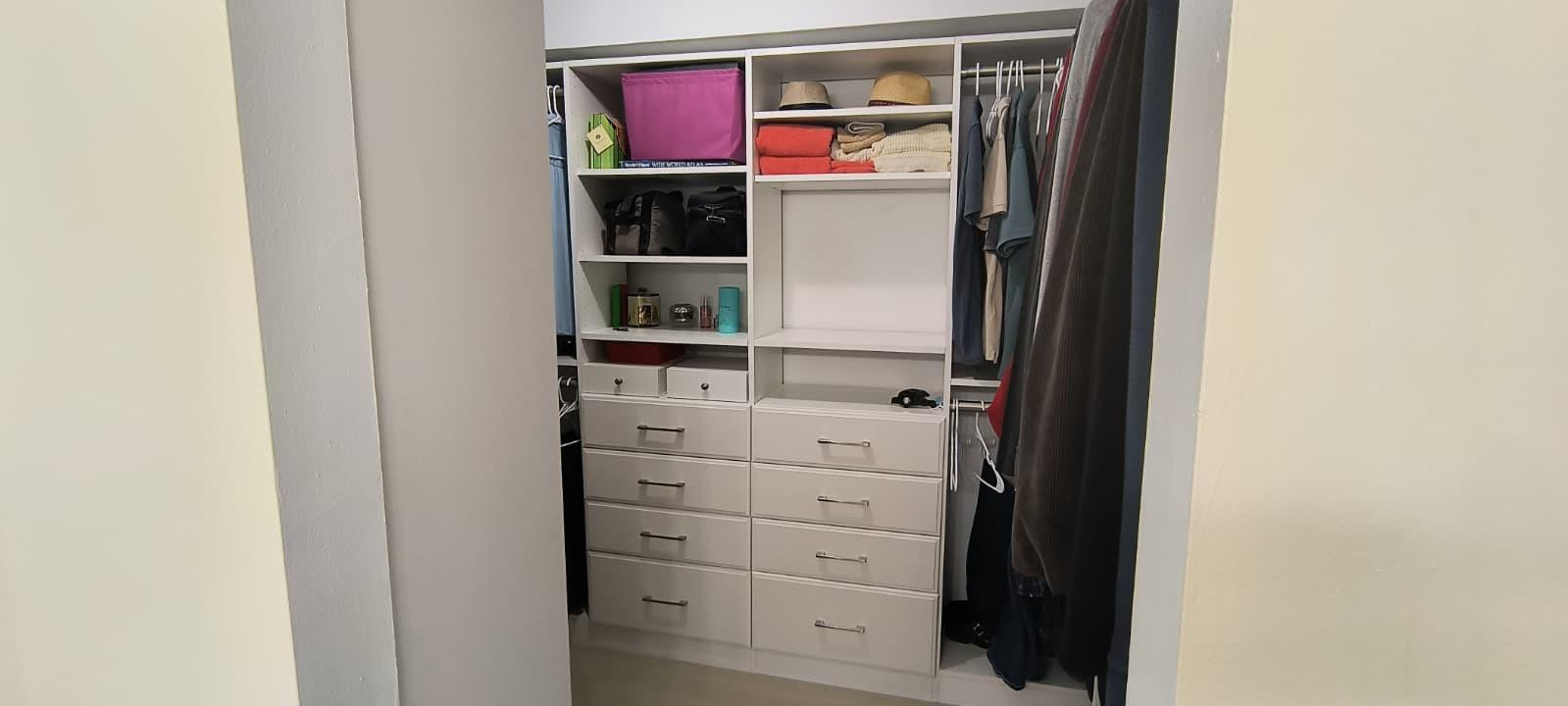 SUNRISE LAKES IV - Residential