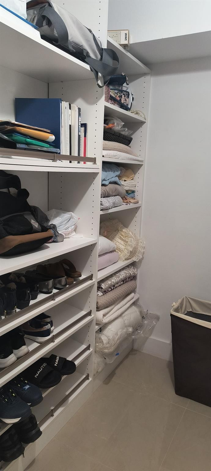 SUNRISE LAKES IV - Residential